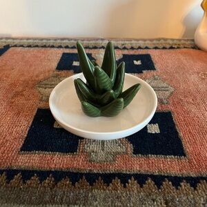 Green Ceramic Succulent Ring Holder